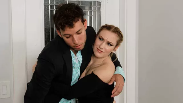 Девушка изменила мужу с подругой лесбиянкой