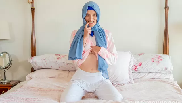 Мусульманская пара сняла свое домашнее порно от первого лица в хорошем качестве
